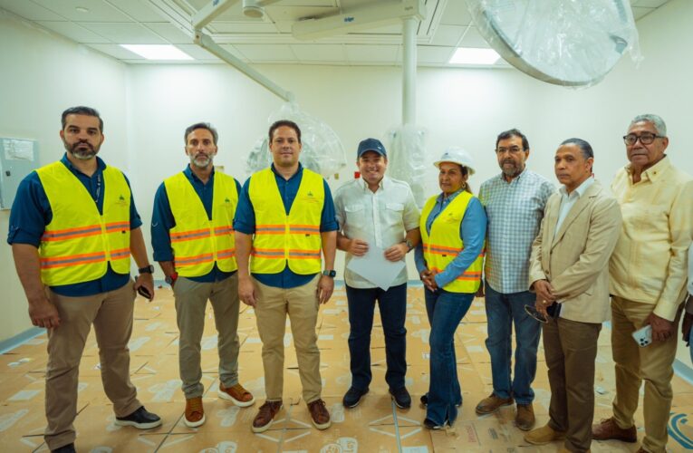 Ministro de la Presidencia supervisa construcción del Hospital San Vicente de Paul en San Francisco de Macorís